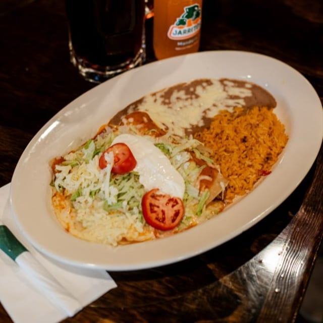 Enchiladas Tapatía.